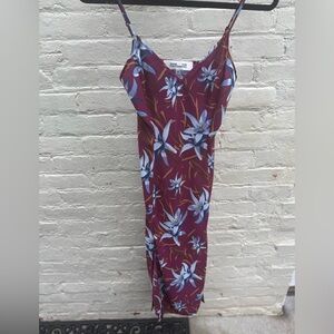 Super sexy EUC slinky Diane Von Furstenberg Floral V-Neck Dress